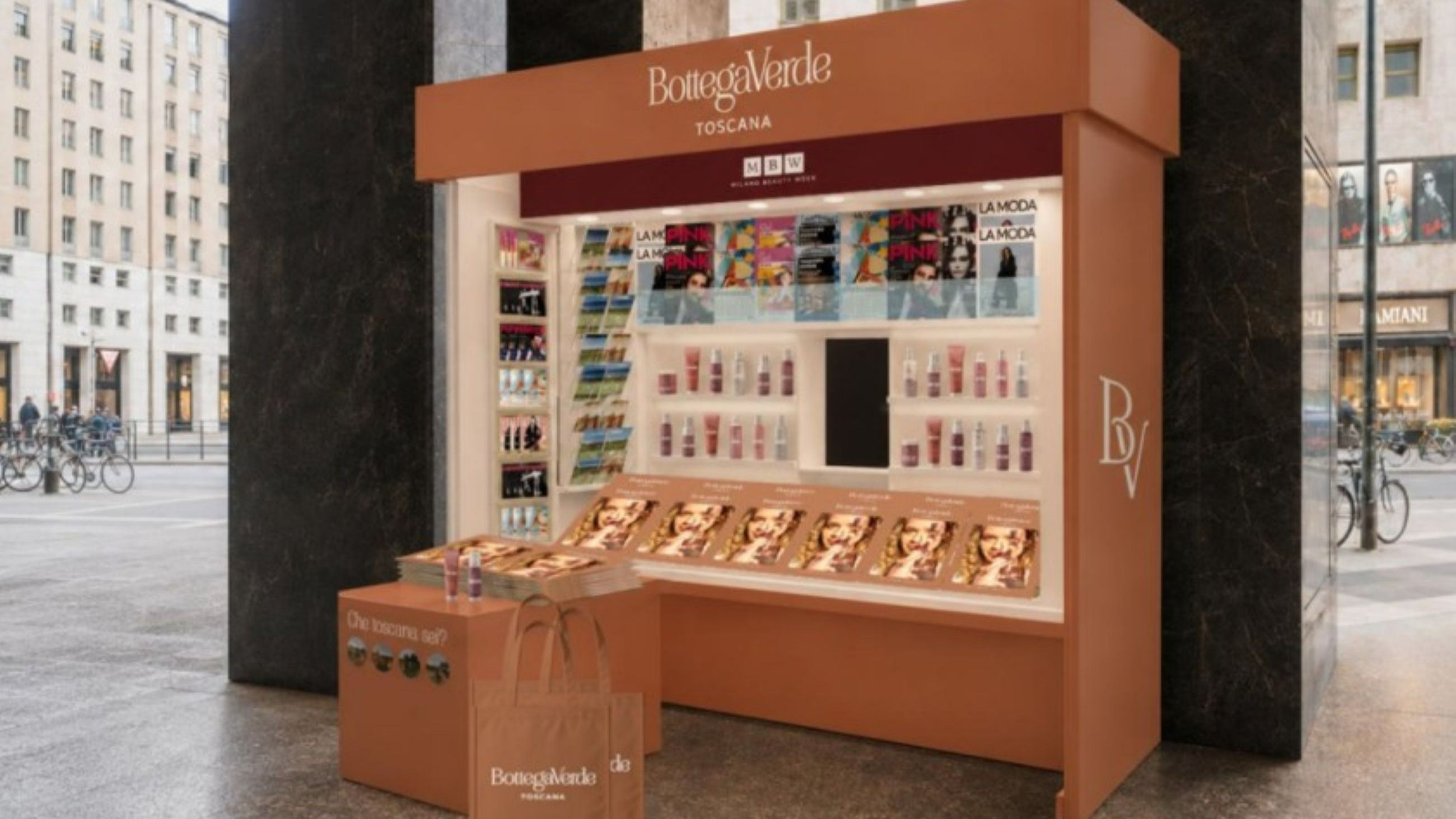 Edicola Bottega Verde Toscana in San Babila - Credits: Courtesy Press Office