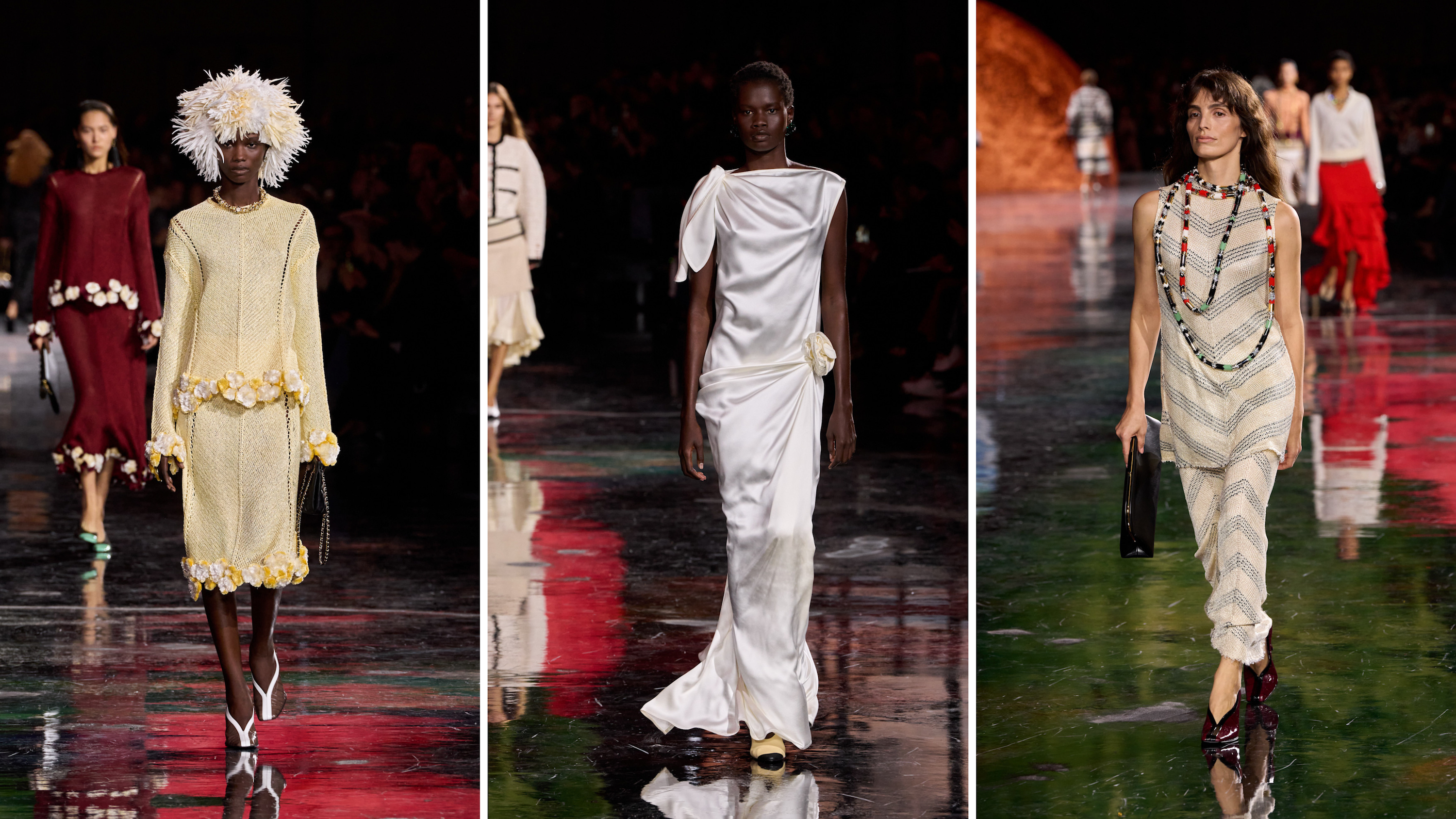 Creazione dopo creazione, in passerella per la collezione di Chanel SS26 vanno in scena camelie e gioielli in stile flapper girl o ispirati ai coralli; Paris Fashion Week, 6 ottobre 2025. 
Credits: Launchmetrics.com/Spotlight 