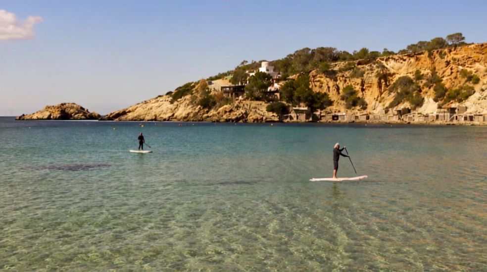 Kayak hasta calas y cuevas de Ibiza