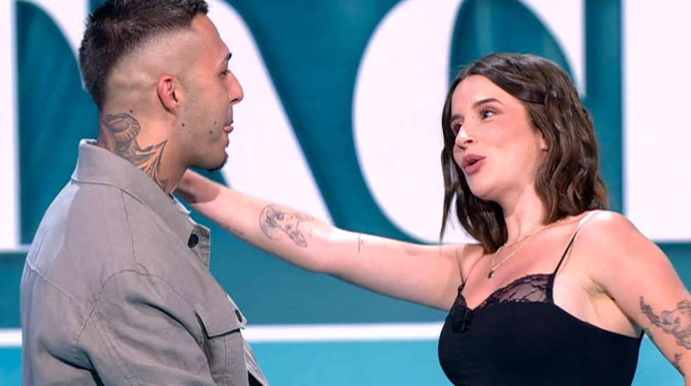 La escena seductora entre Sandra y Álex Girona que ha desatado los celos de Juanpi