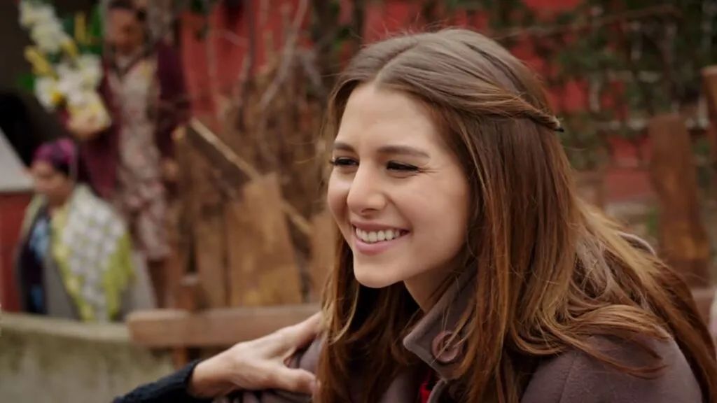 Bahar, junto a sus vecinos en 'Me robó mi vida'