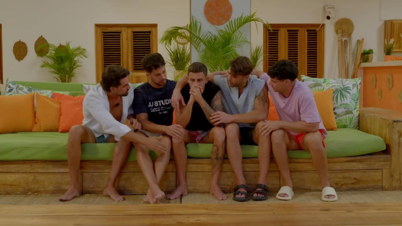 Las imágenes de Leila con David han dejado destrozado a Atamán y sus compañeros no han dudado en darle apoyo