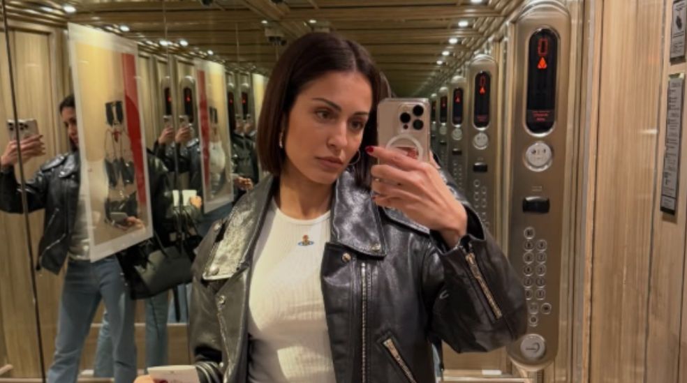 Tras el final de su matrimonio, Hiba Abouk retomó su carrera, con proyectos como el reality de cocina o las series 'Eva & Nicole' o 'La Agencia'