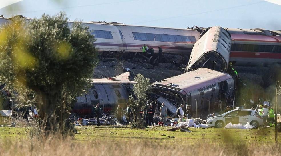Las imágenes del lugar del accidente ferroviario en Urda, Toledo, tras chocar un tren de Renfe y un Iryo