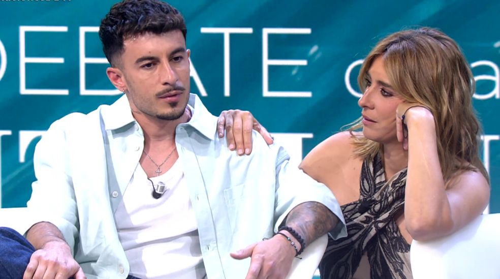 Juanpi confiesa a Sandra Barneda que su relación con Sandra pasa por un mal momento