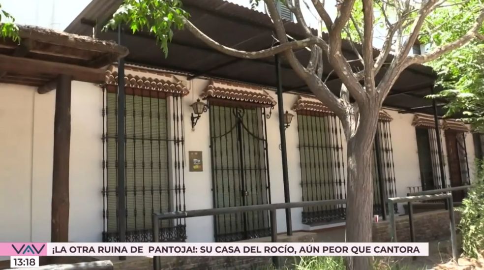 El exterior de la casa de El Rocío de Isabel Pantoja