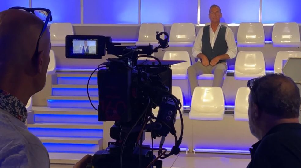 Carlos Lozano, desde el plató y la grabación de 'Amor o lo que surja', el nuevo dating show de Telecinco