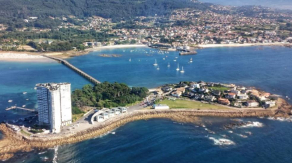 En los años sesenta, en plena etapa de expansión urbanística, la isla pasó a manos de una sociedad privada que comenzó el proceso de urbanización