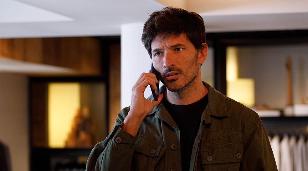 Andrés Velencoso da vida a Miguel en la serie dramática 'Regreso a Las Sabinas'