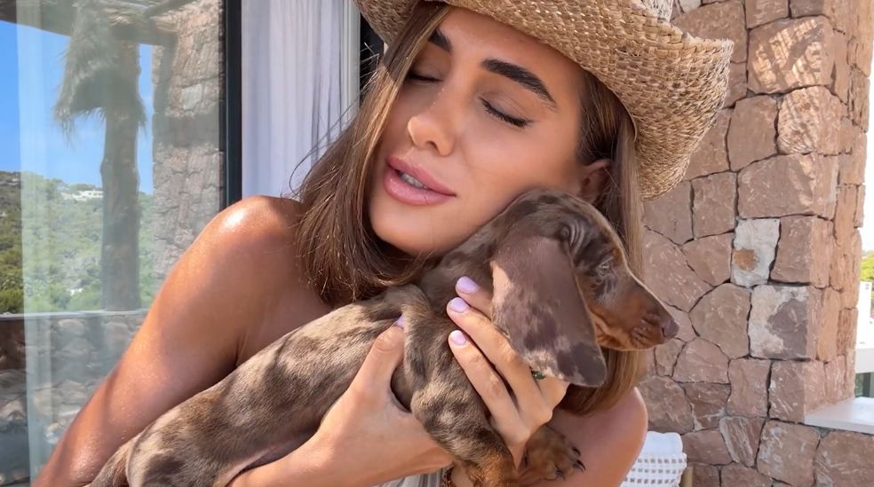 Maica Benedicto presume del perro de Juan Faro, su nueva ilusión