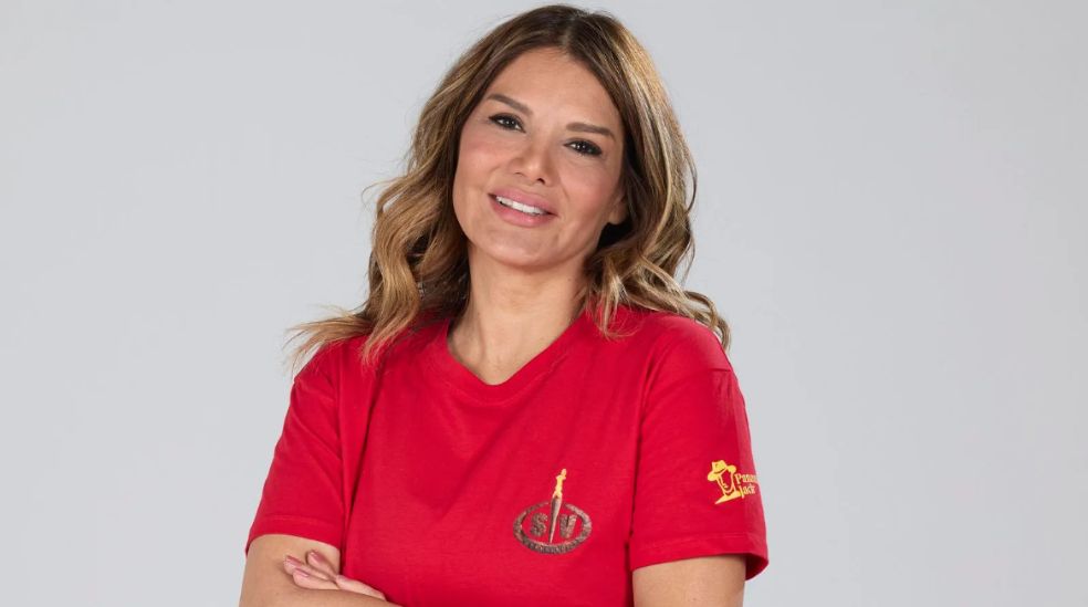 A pesar de que su salida de 'Supervivientes' fue un tanto abrupta y por cuestiones de salud, Ivonne Reyes no perdió la sonrisa y continúa con su recuperación