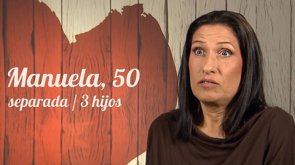 Manuela es una mujer géminis tímida, pero que si conecta con la persona correcta puede abrirse