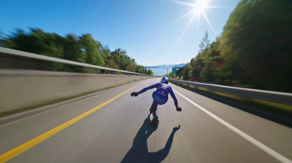 El español Diego Poncelet se convierte en el skater más rápido del mundo al alcanzar los 151,83 km/h
