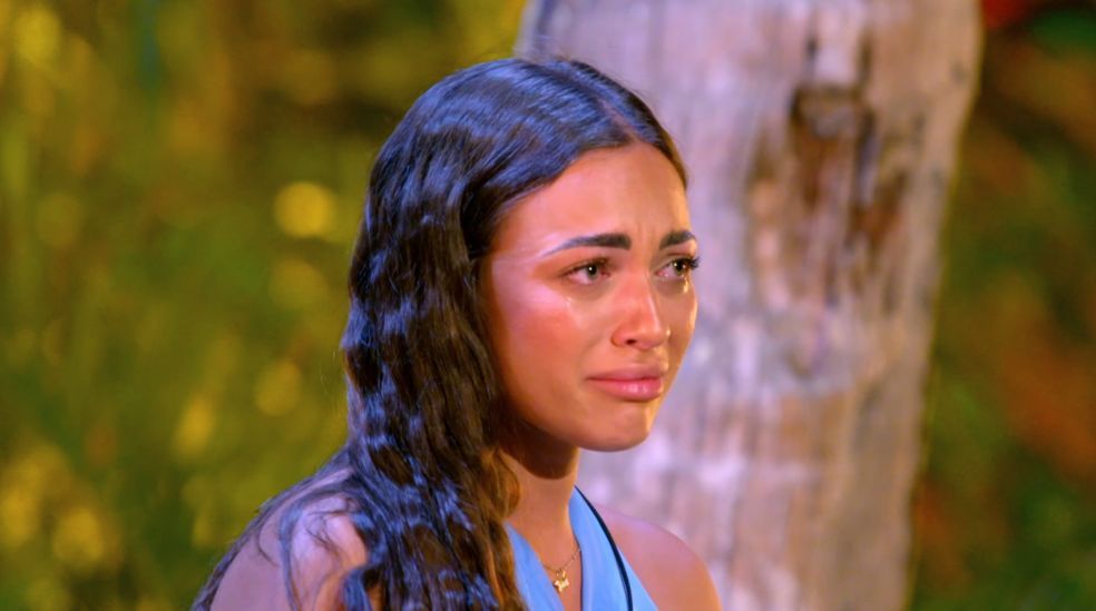 Mara, al ver las primeras imágenes de Miguel en su segunda hoguera: “Me quiere pintar una cosa que no es”