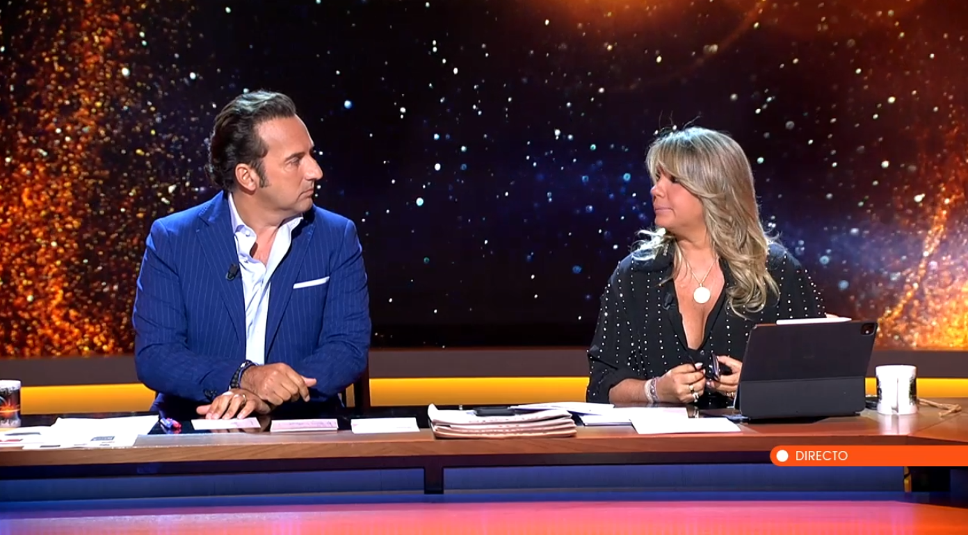 Carmen Porter e Iker Jiménez, en el plató de 'Horizonte'