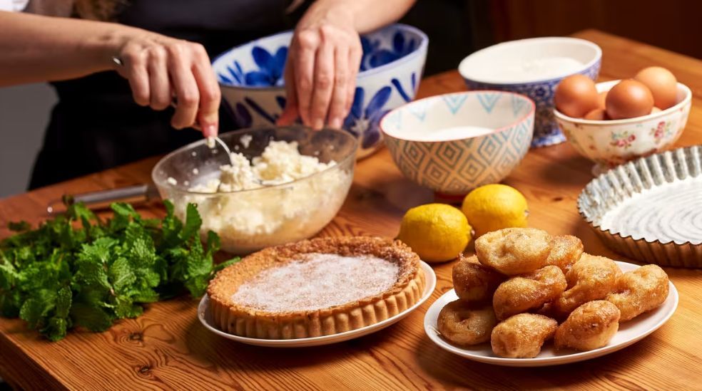 Preparación de los tradicionales flaó