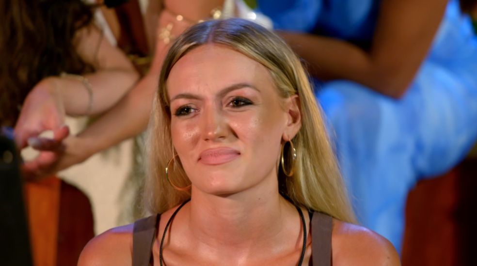 Náyades estalla como nunca al ver a Nacho con Paula y responde a sus palabras sobre el dinero: "Yo no he comido en la Casa Real"