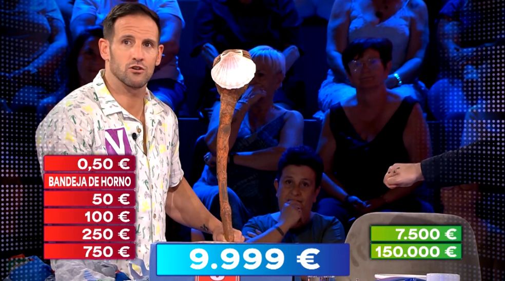 Dary se pidió consejo a si mismo y también a sus compañeros, y todos llegaron a la conclusión de que era un panel para plantarse