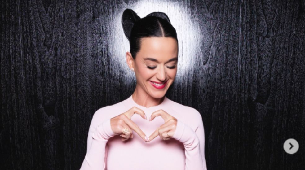 Katy Perry se enteró del final de su relación a través de un mensaje de texto