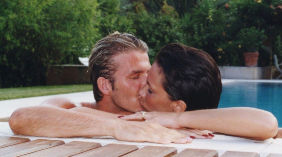 La pareja comenzó su noviazgo en 1997 y pronto quedó claro que lo suyo no era algo fugaz