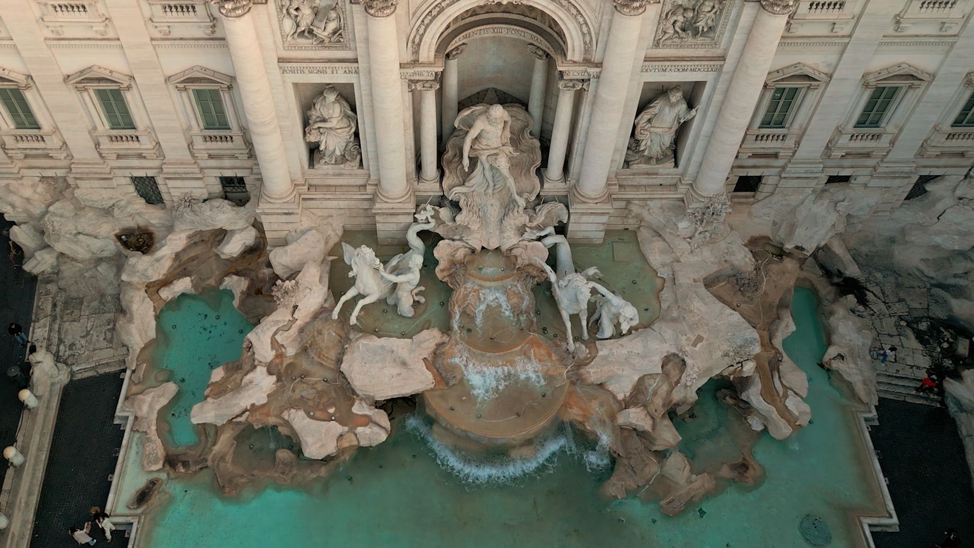 En la Fontana de Trevi la genialidad de sus artistas se aprecia en la exquisitez de sus fuentes renacentistas