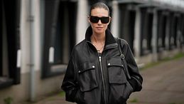 I giubbotti più cool del momento? Bomber e aviator jacket, big trend dello street style e must-have della moda autunno 2026