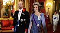 Kate Middleton, dalla tiara al cappotto: il messaggio nascosto nei suoi look 
