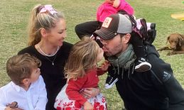 Enrique Iglesias e Anna Kurnikova genitori per la quarta volta