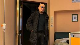 Enrico Ruggeri dopo l'operazione in ospedale: "Pare che l'intervento sia riuscito"