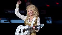 Addio alla cantante Dolly Parton