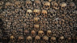 Ossa, leggende e humour nero: il grande fascino dell'architettura macabra  