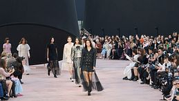 Il segreto del tweed: perché non passa mai di moda