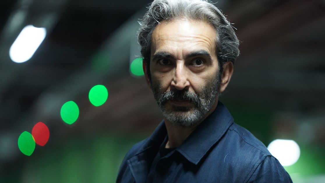 Io sono Farah, anticipazioni 22 dicembre: Gonul e Kaan vogliono sposarsi in  segreto | Mediaset Infinity
