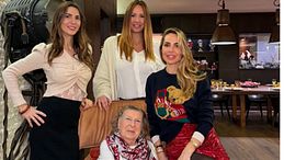 Ilary Blasi, la foto con la nonna Marcella che compie 94 anni