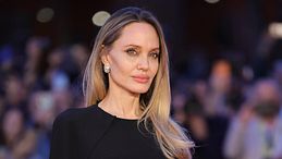 Angelina Jolie e la scelta di mostrare le cicatrici della mastectomia