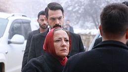 Far away, la puntata del 23 luglio in streaming