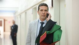 Far away, la puntata del 10 luglio in streaming