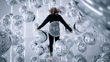 Balloon Museum torna a Milano con Euphoria – Art is in the Air, la mostra che fa sognare 
