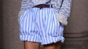 Come abbinare le righe quest’estate? Guida ai look più belli dalle sfilate per mettersi in riga