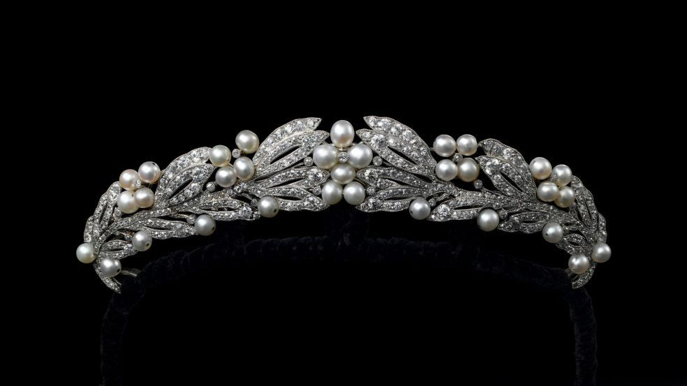 Cartier, gioielleria e classicità in mostra a Roma | Mediaset Infinity