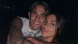 Aka7even, la dedica della fidanzata Cristina Ferrara