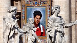 San Carlo Acutis, la Santa Messa in diretta su Canale 5