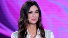Manuela Arcuri e le nozze con il principe: "Hanno costruito una storia su delle foto innocenti"