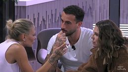 GF Vip 9, Giulia Provvedi ha un momento di debolezza