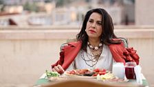Far away, la puntata del 19 agosto in streaming