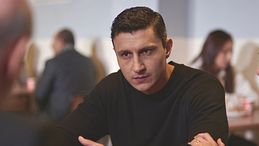 Far away, le anticipazioni del 31 luglio