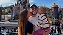 Lorenzo Riccardi e Claudia Dionigi con la figlia Maria Vittoria: "Le favole esistono"