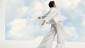 Cloud Dancer, il bianco (quasi) invisibile che Pantone incorona per il 2026 