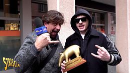Striscia la notizia: Tapiro d'oro a Olly 