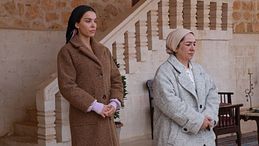 Far away, la puntata del 24 luglio in streaming